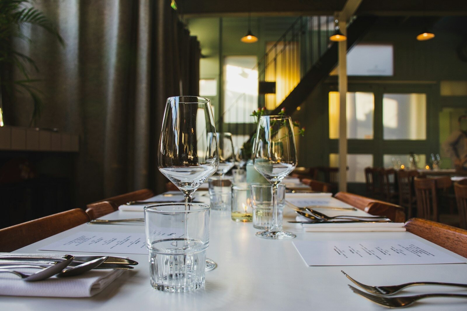 Garden Dining Etiquette & Practical Tips